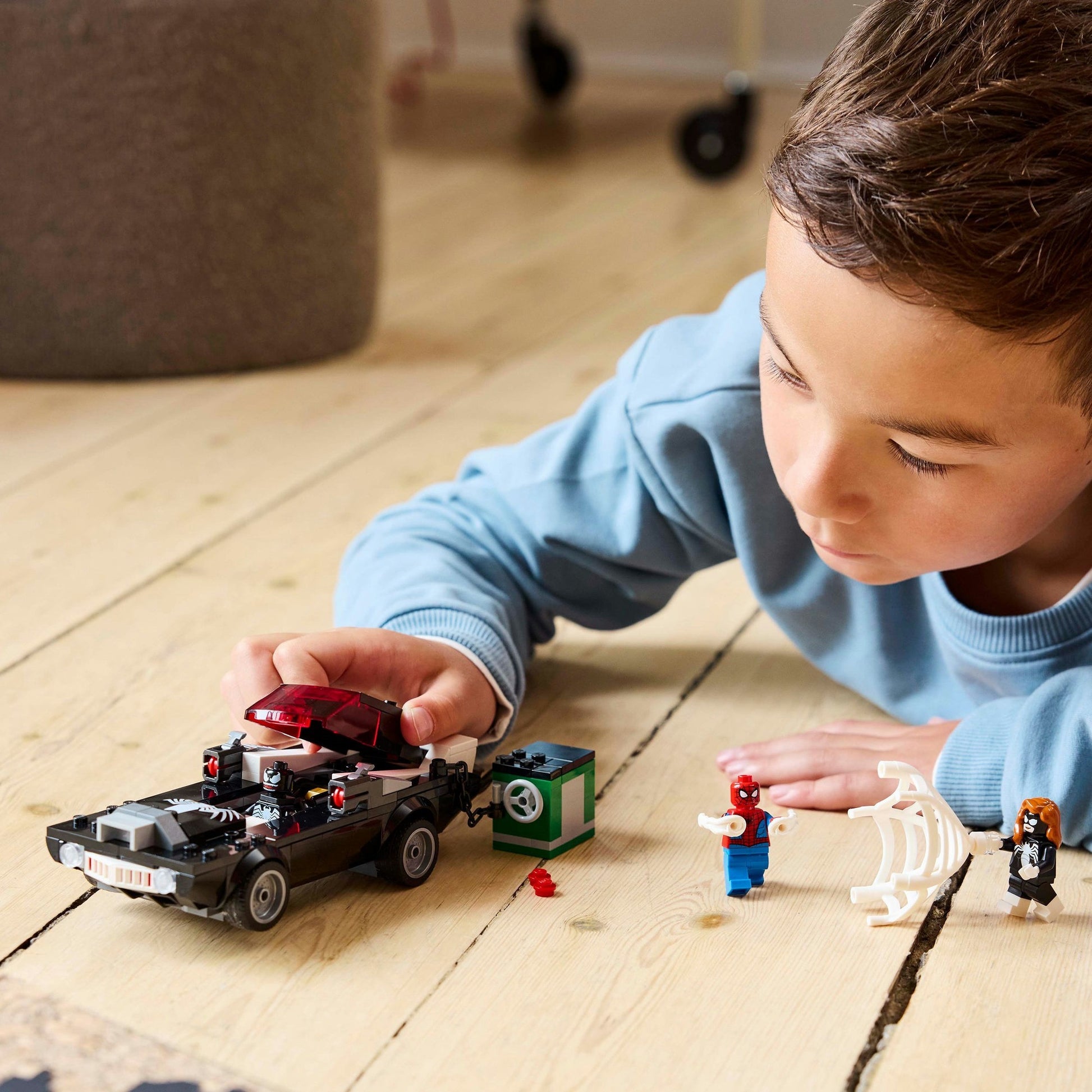 LEGO LEGO Super Heroes 76309 Spider-Man Vs. Voiture classique de venin