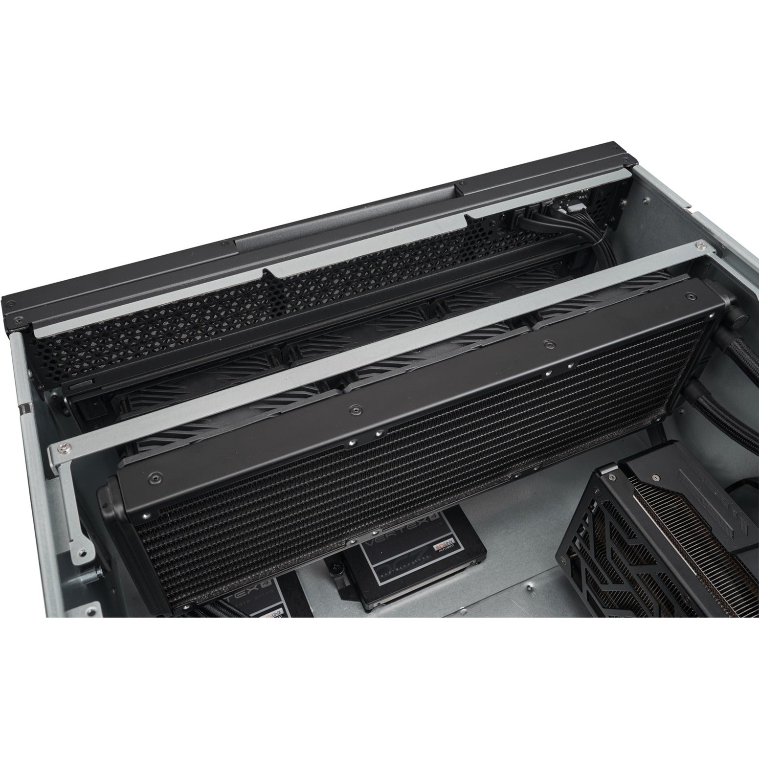 Silverstone RM52