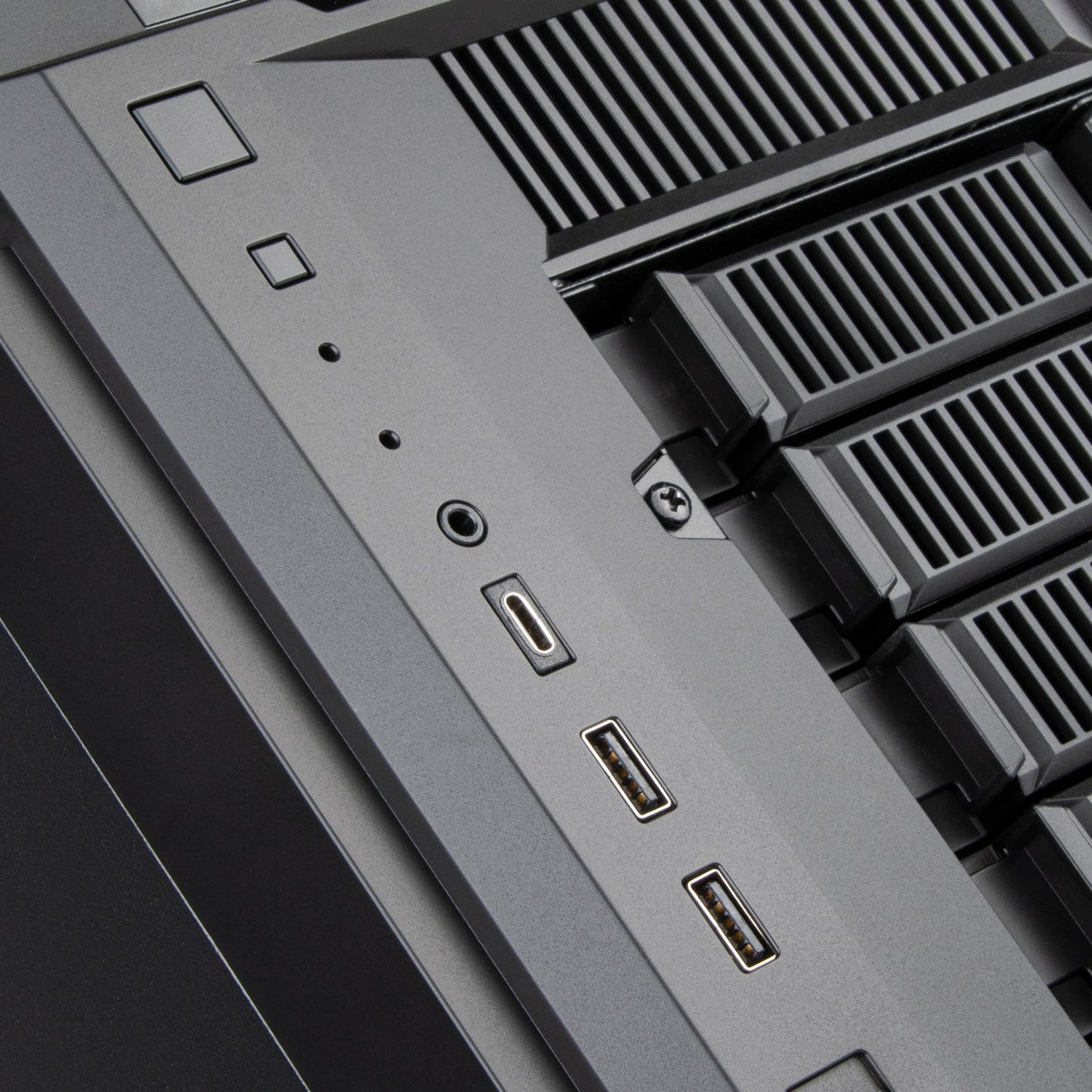 Silverstone CS382