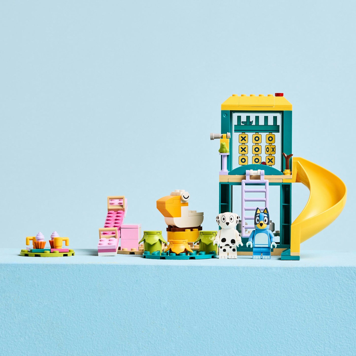 Lego Duplo 11201 Bluey et Chloé dans le terrain de jeu