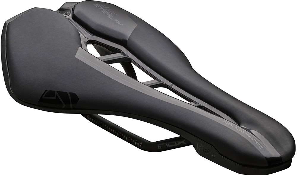 Selle professionnelle furtive et performante