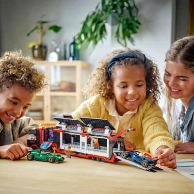 Camion LEGO LEGO CITY 60445 F1 avec des voitures RB20 et AMR24 F1