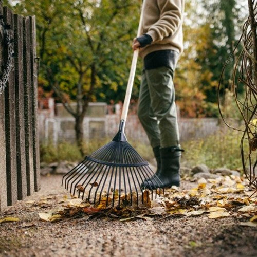 Fiskars râteau éventail en bois massif à dents plates fsc – 1077118