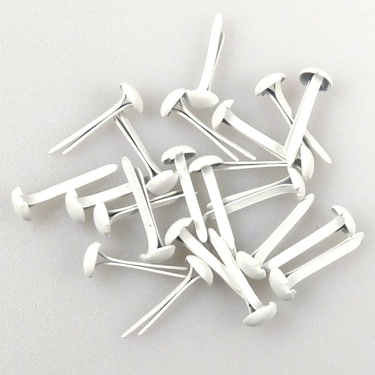 Le choix de Nellie • attaches parisiennes florales 3 mm (paquet de 40 pièces) blanc
