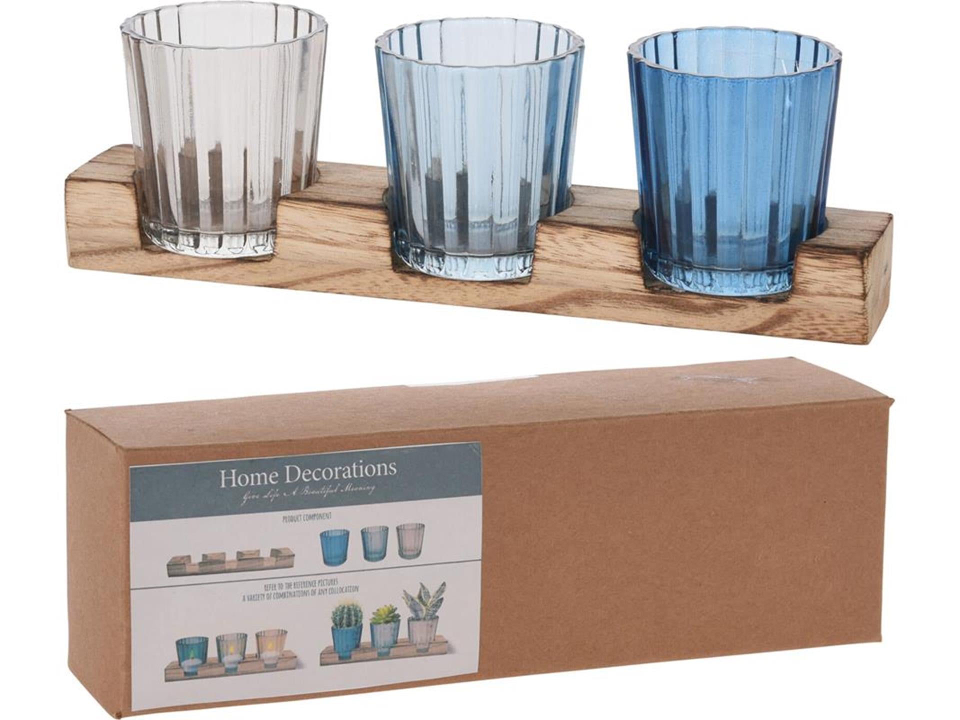 Photophore de style maison sur étagère en bois