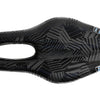 En collaboration avec la selle p1 gravel, noire