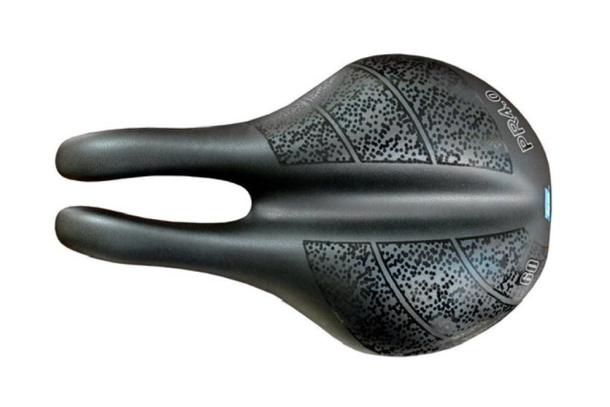 En collaboration avec la selle pr4.0 performance loisirs, rembourrage 60