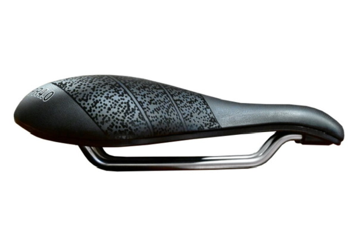 En collaboration avec la selle pr4.0 performance loisirs, rembourrage 60
