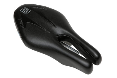 En collaboration avec Saddle en collaboration avec PS2.0 Performance Short