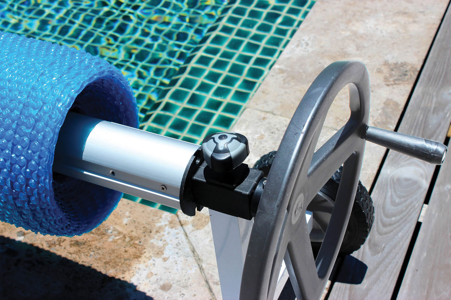 Système de rouleau Kokido Kalu sans marque pour voile solaire
