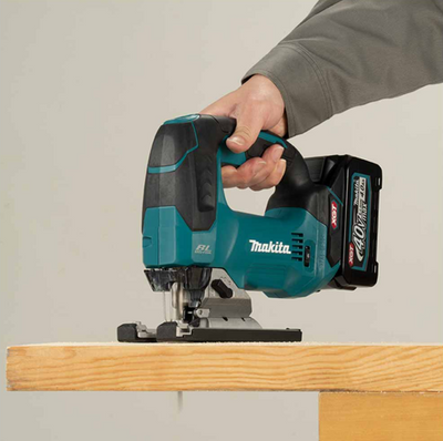Makita scie sauteuse sans fil poignée en D xgt 40v max nue