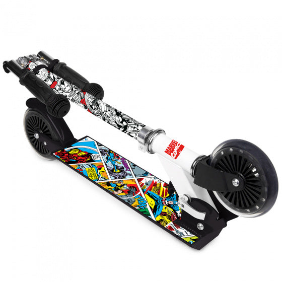 Marvel Avengers à 2 roues enfants étape pied frein garçons noir blanc