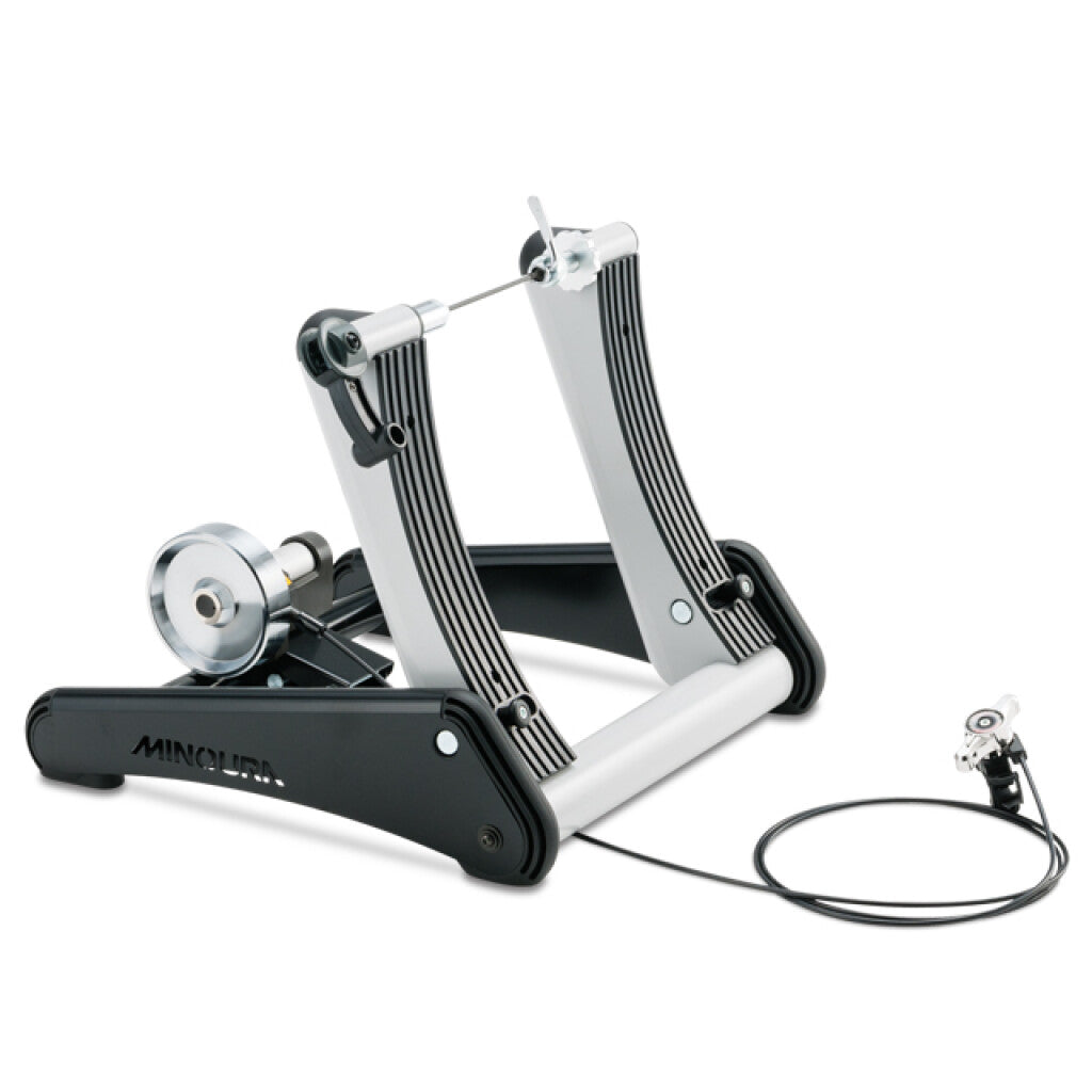 Minoura Indoor Bicycle Trainer Liveride LR541 avec interrupteur de direction QR