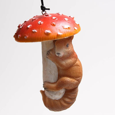 Écureuil animaux de ferme suspendu à un champignon 6,5x10cm