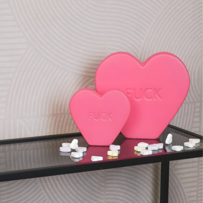 Housevitamin statue bonbons coeur baise rose 13 cm | 12 pièces