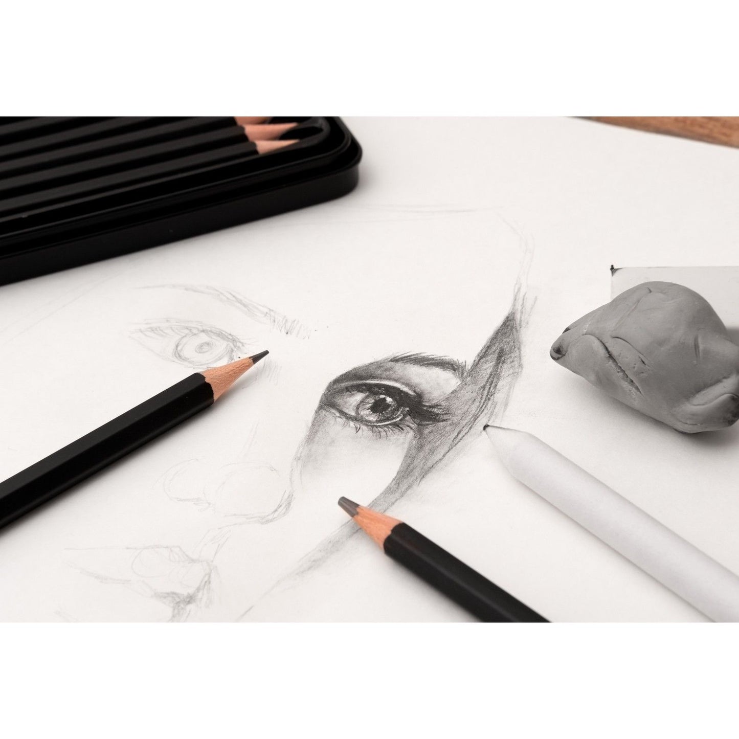 Studio light • crayons essentiels graphite