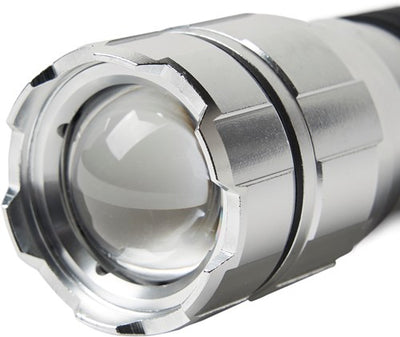 Stanley sxls43184e lampe de poche LED | 1000 lumens | Portée de 100 m | y compris 4x piles AA Duracell - SXLS43184E