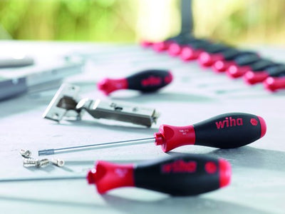 Wiha 302055300 tournevis à tête fendue finition douce avec lame ronde pour vis profondes 5,5 mm x 300 mm - 00702