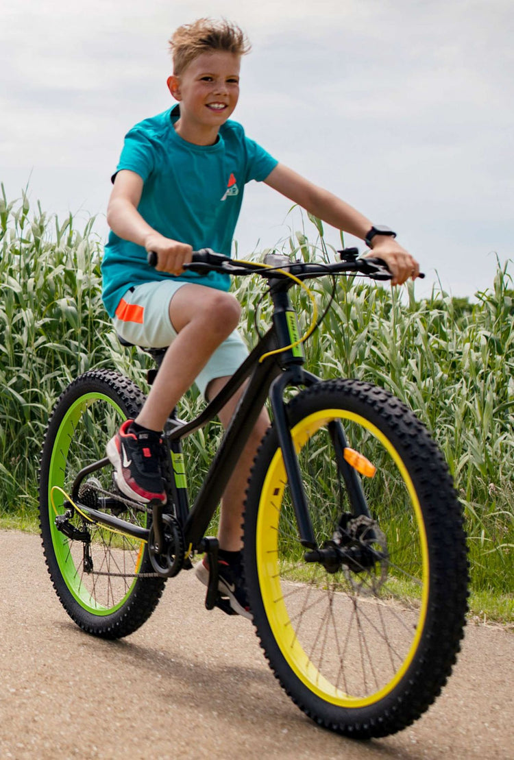 Volare Gradient Children's Bicycle - Boys - 24 pouces - jaune vert noir - 7 vitesses - collection Prime
