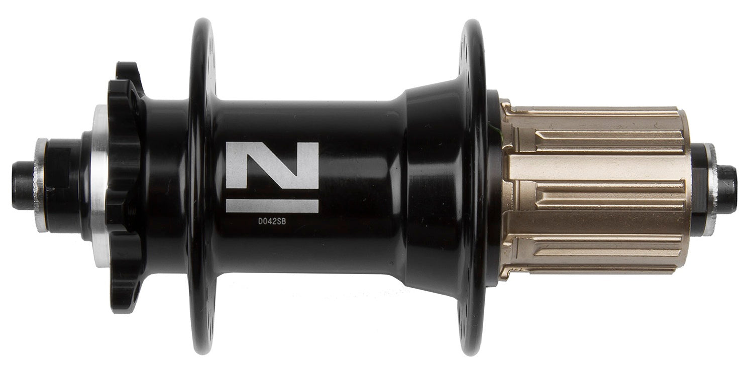 Novatec D042SB After Hub 8-11 Cassette 32 trous 135 mm noir