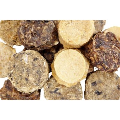 Les miniburgers de ronflement de Sn'urk mélangent le thon à morue de haddock à saumon