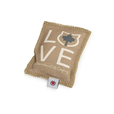 Compagnie canadienne du chat canadien jouent l'amour du coussin avec le beige gris catnip
