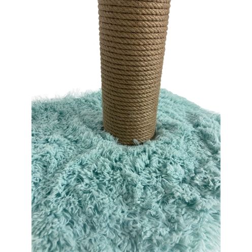 Foeiii grattant le poteau en peluche bleu clair