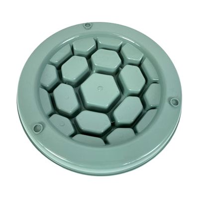Heureux animal de compagnie fou des animaux de compagnie alimentant un seau en nid d'abeille lent Sage Sage Green