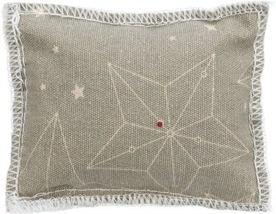Trixie Noël jouer un coussin avec du coton de la valériane beige