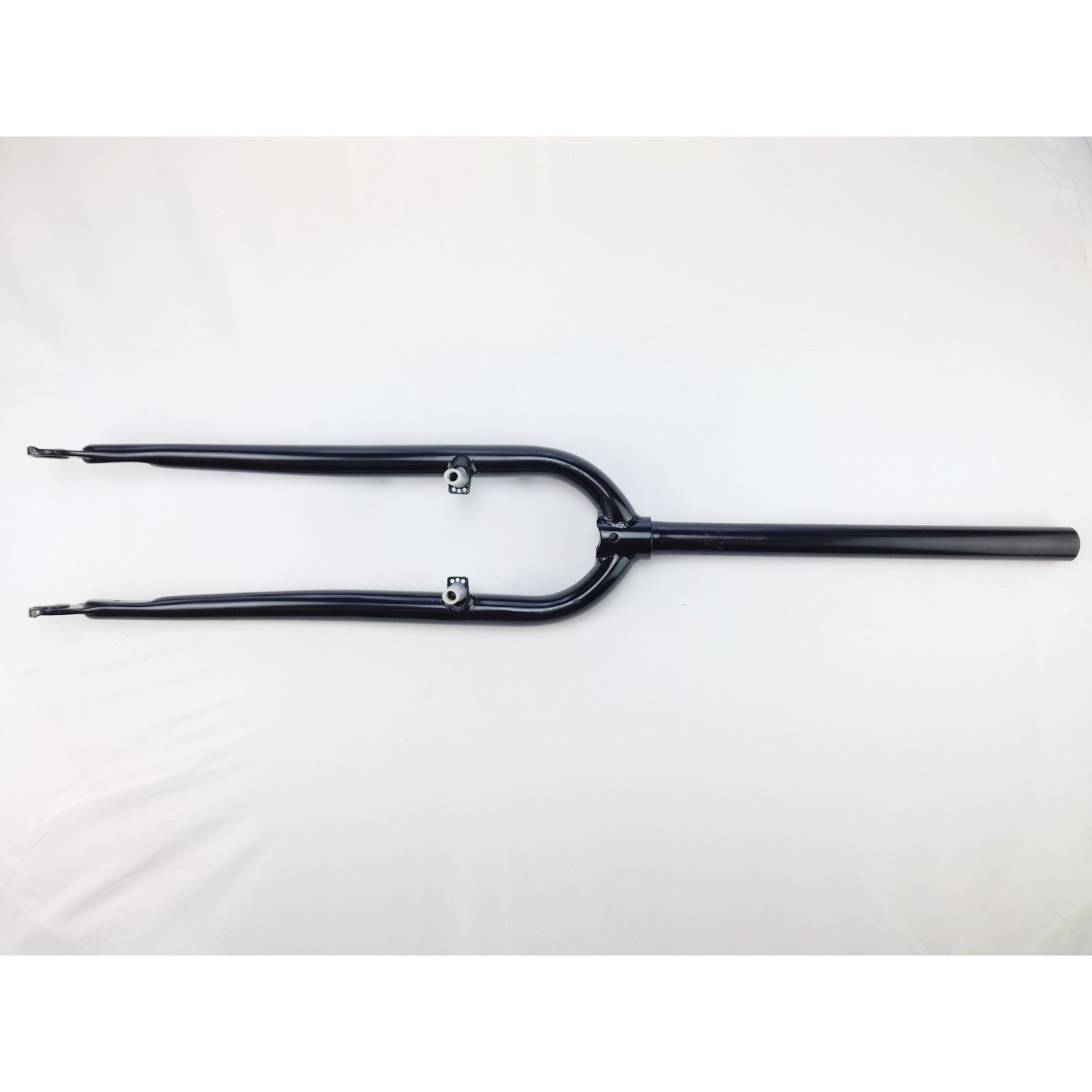 Fourche 28 1 Avant noir avec res Remnok