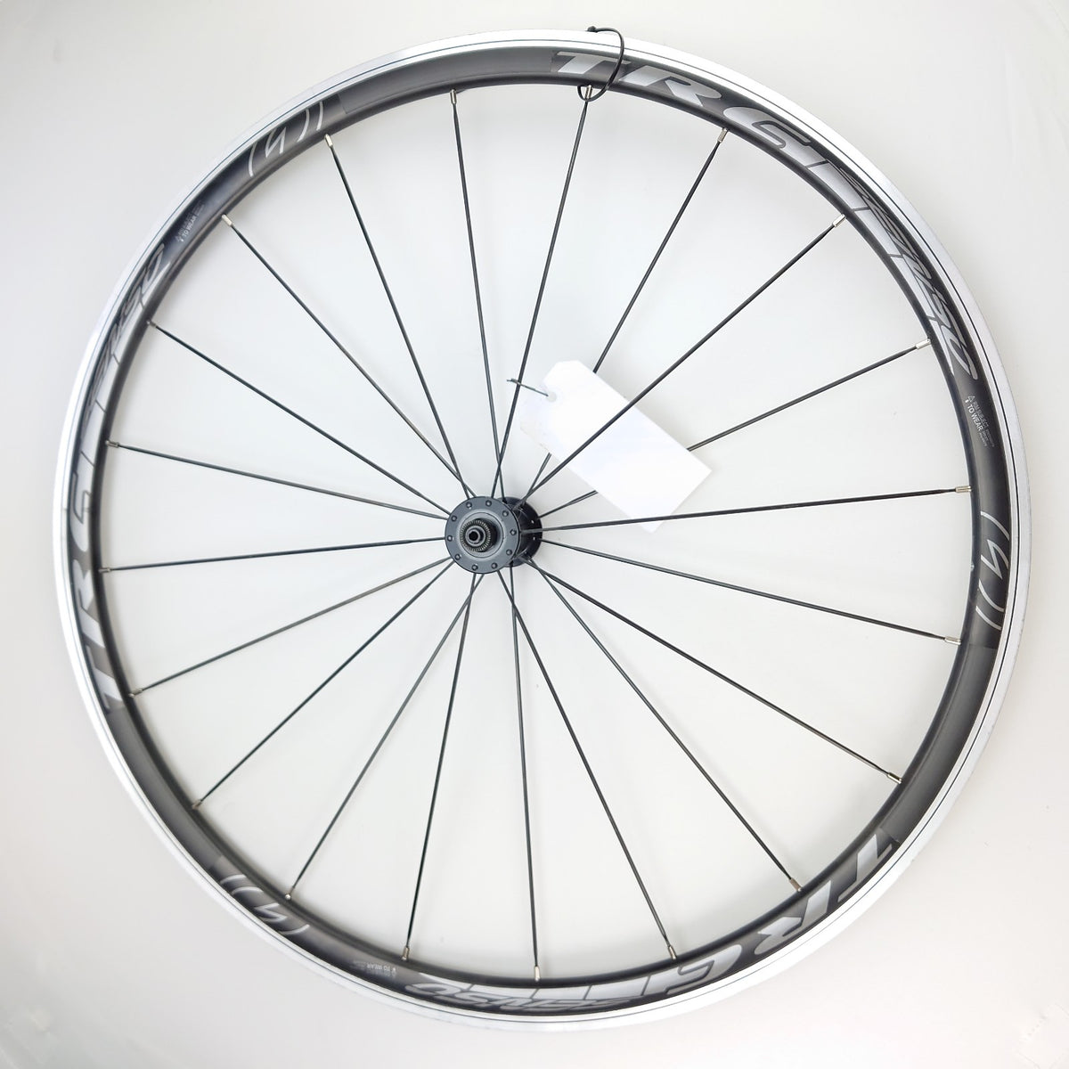 roue avant 28x3 4 Alu Black Race