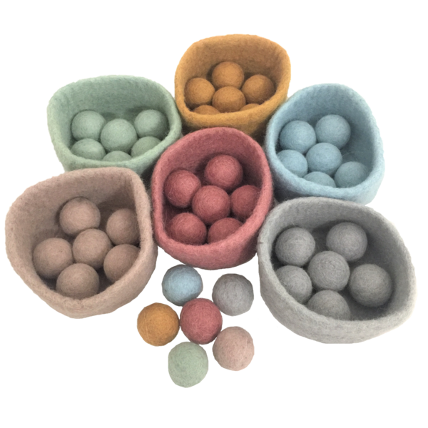 Papoose Toys Earth Ball Bowl Set 6 0+