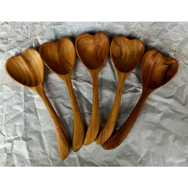Papoose toys Teak Heart Spoons 6pc